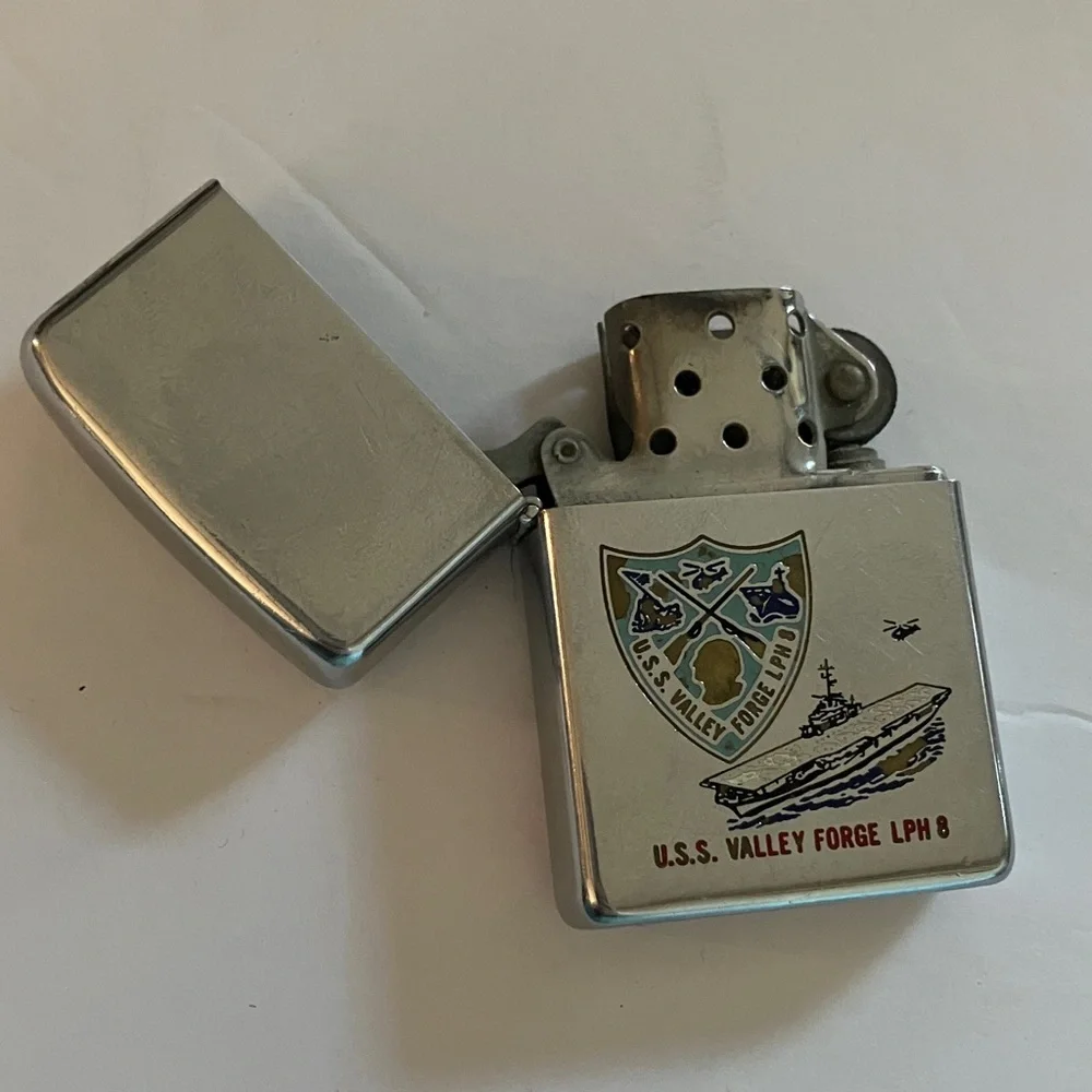 Vintage U.S.S. Valley Forge‎ LPH 8 Silver Zippo Lighter